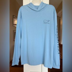 Vineyard Vines Men’s Medium Sky Blue Long-Sleeve Hoodie T-shirt.
